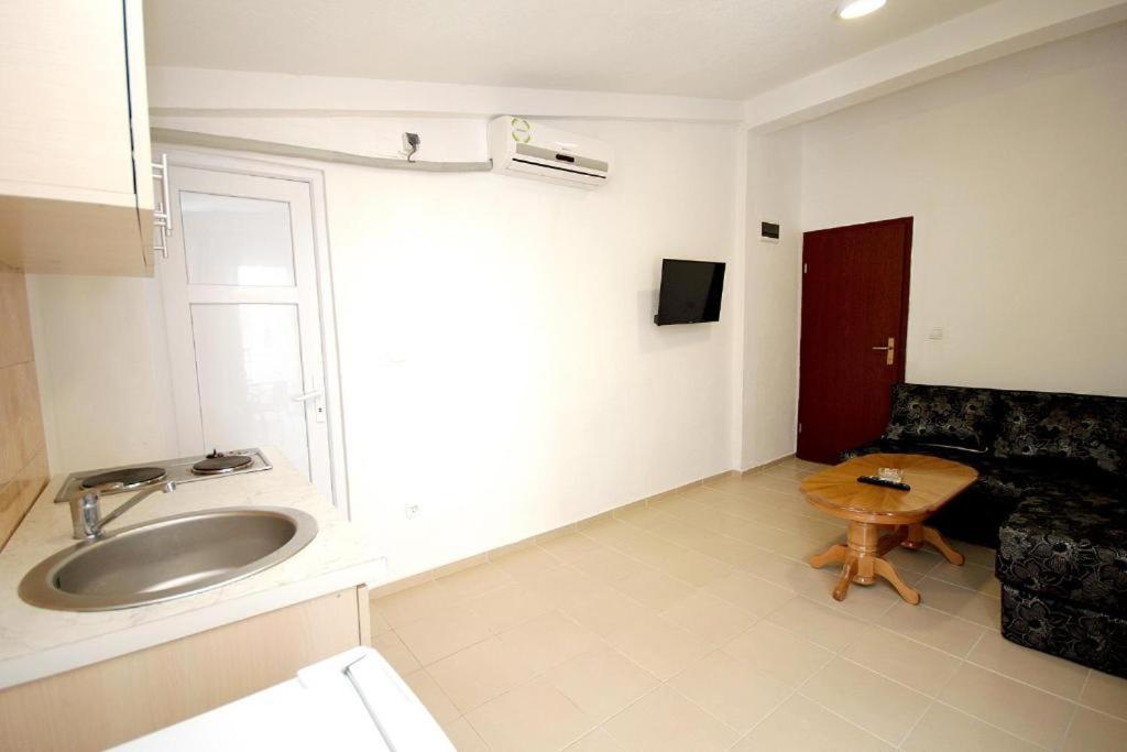 Apartments Sosic Sutomore Exterior photo