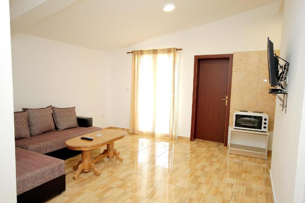Apartments Sosic Sutomore Exterior photo